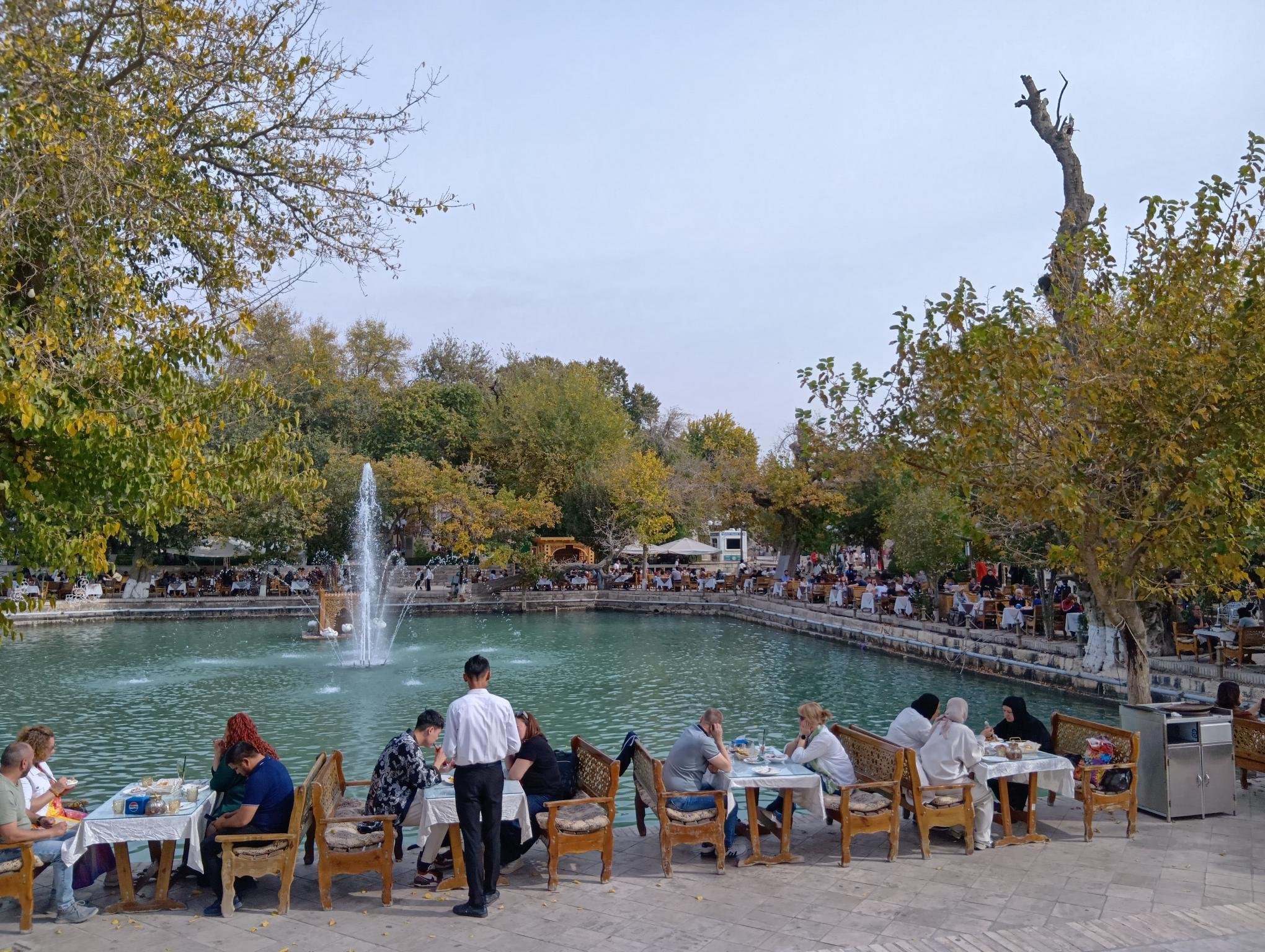 リャビハウズブハラ