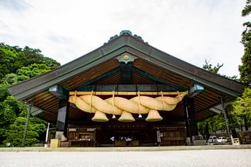 出雲大社／神楽殿／ぱくたそ