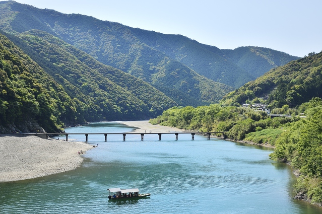 四万十川と沈下橋_ﾌｫﾄﾗｲﾌﾞﾗﾘｰ有料-1