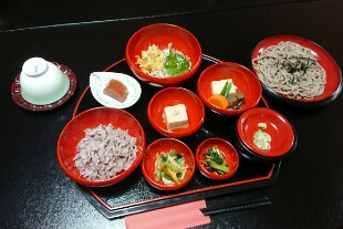 精進料理の昼食（イメージ）