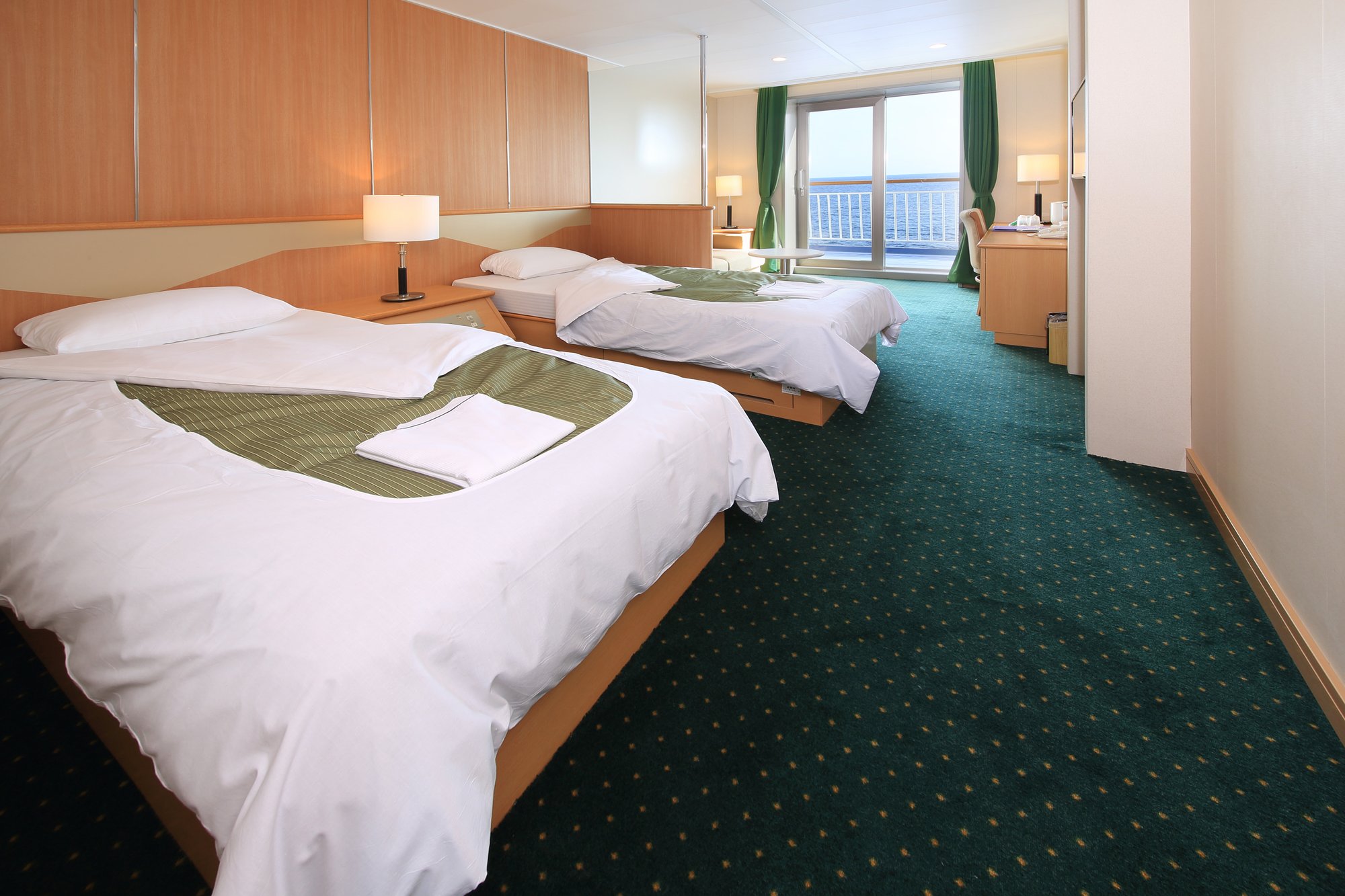 新日本海フェリー ̳14VEZA(デラックスAツイン)1