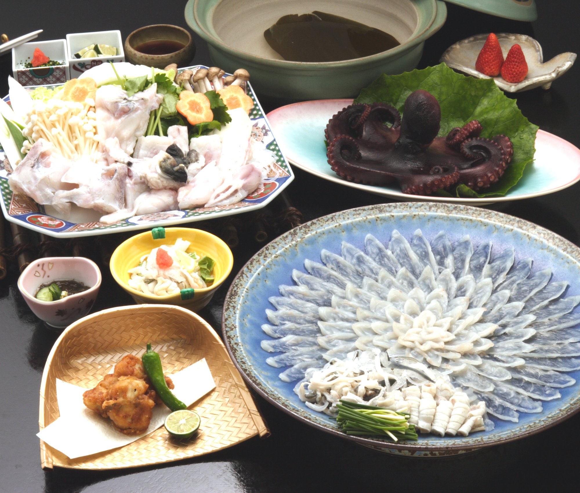 日間賀島旅館組合ふぐデラックスコース(あわびとイセエビは別ファイル)