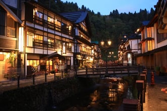 銀山温泉_夜_ACフリー