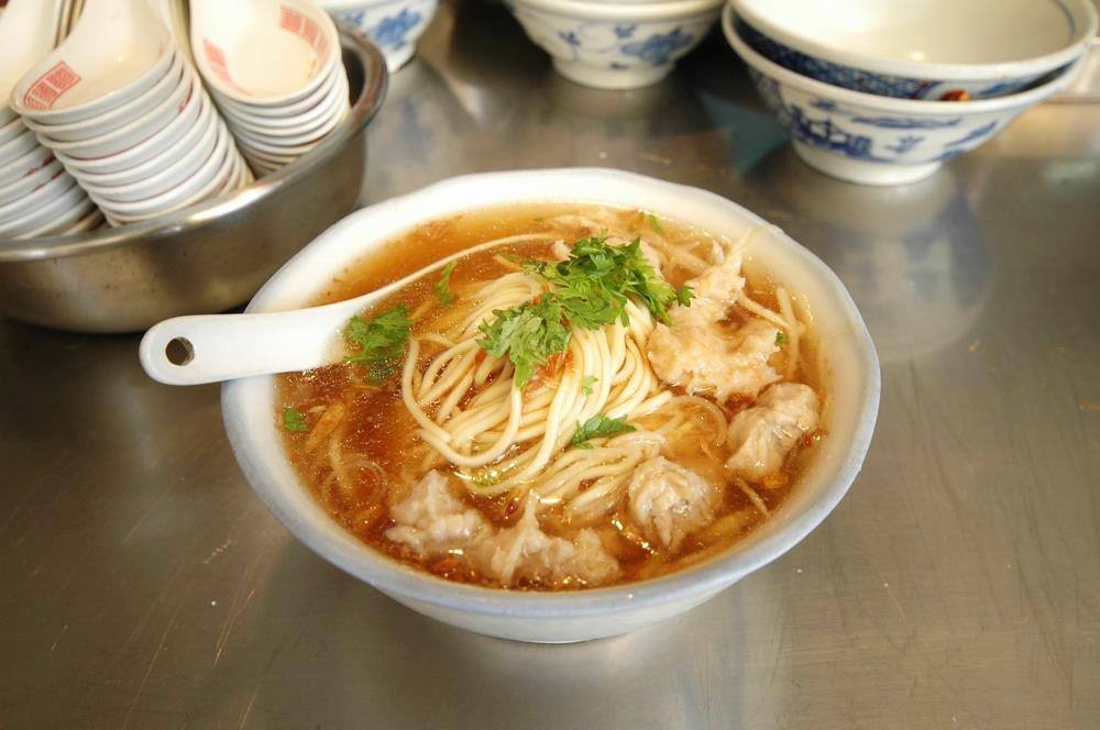 Bah-ken (Thickened Pork soup) Noodles