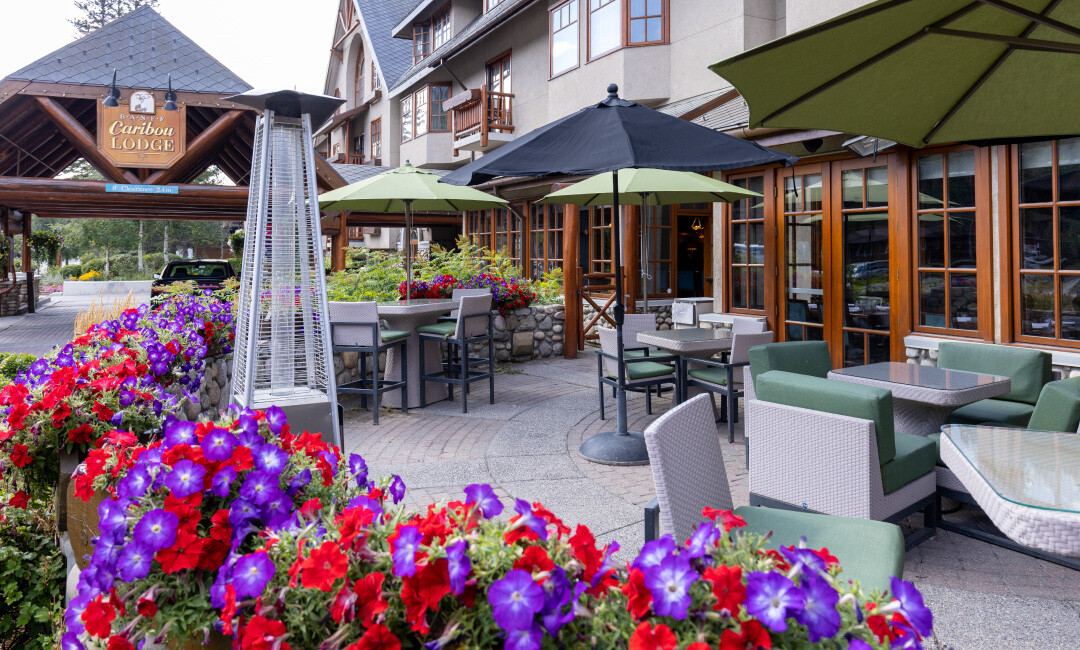 Keg-Steakhouse-Patio-1080