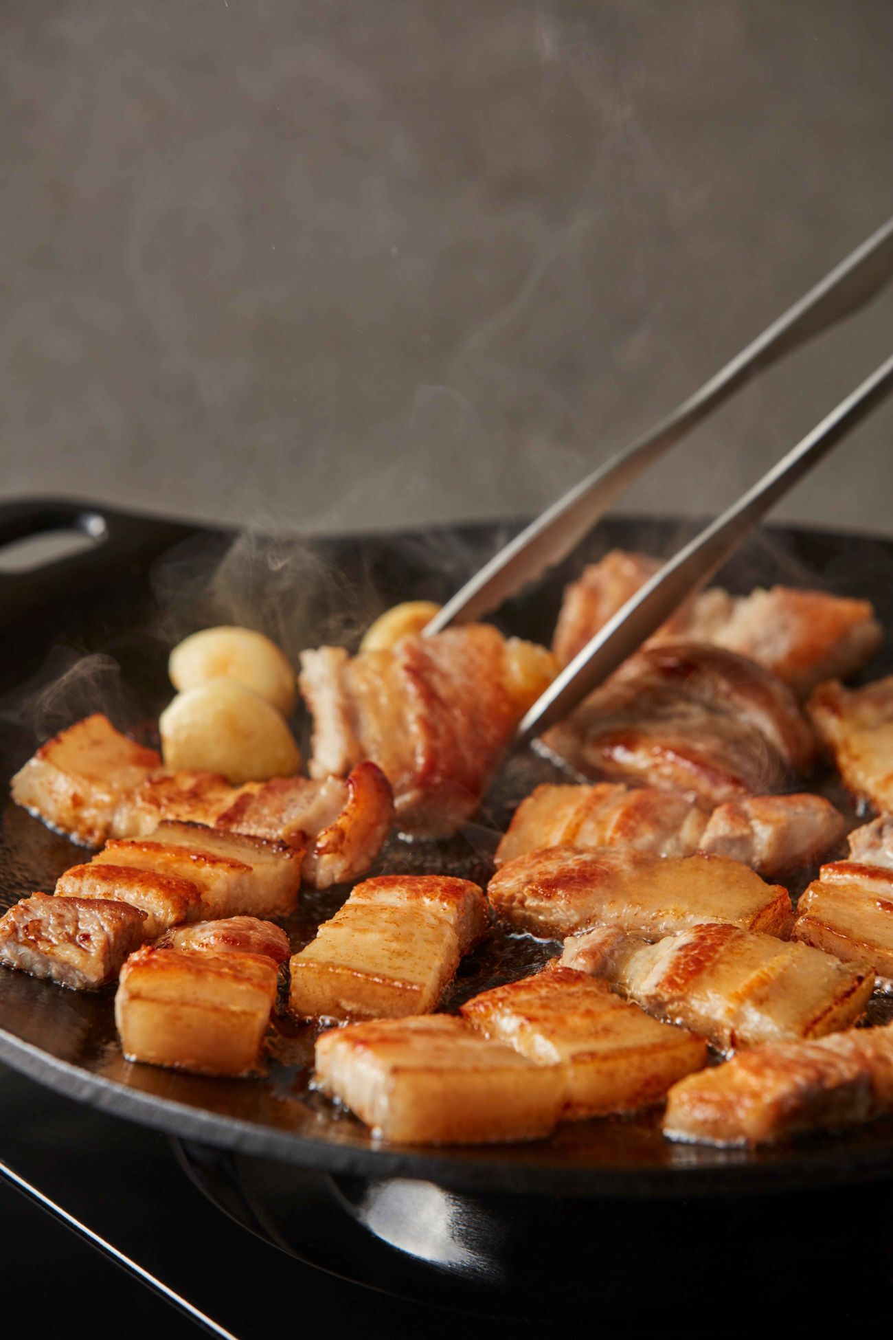 サムギョプサルSamgyeopsal(Grilled Prok Belly)©Korea Tourism Organization Photo Alexbundo