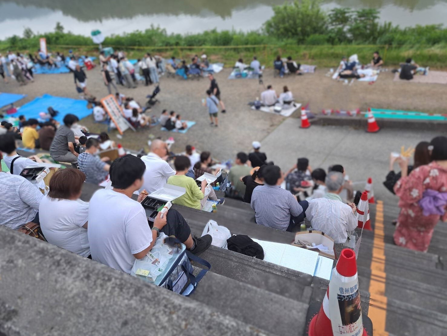 新町花火観覧席_顔加工
