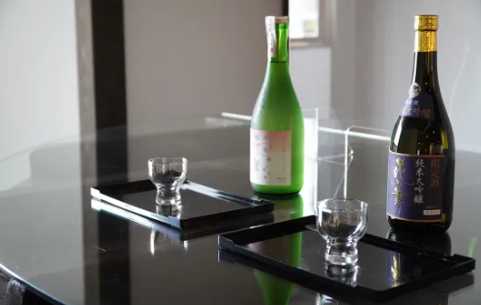 試飲コーナー 写真提供：花の舞酒蔵