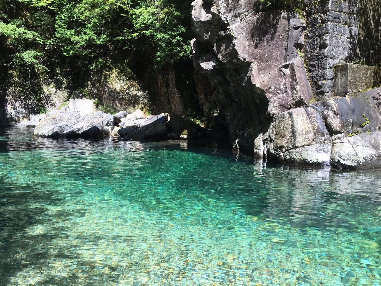 阿寺渓谷 水面アップ2