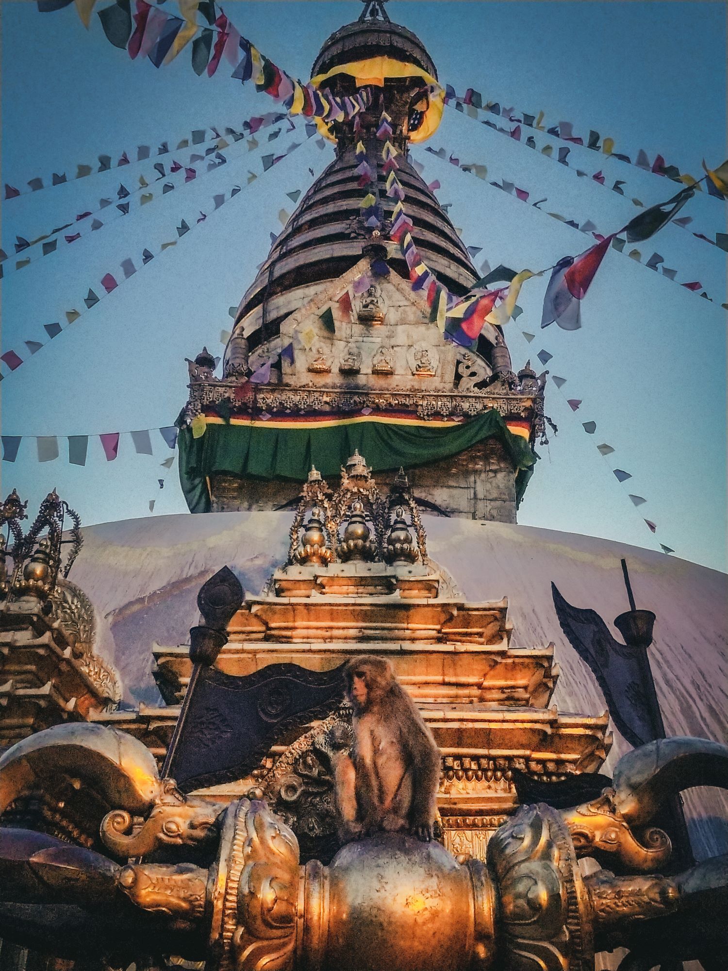 Swayambhunath スワヤンボナート寺院Stupa - 3456x4608photoNepal2