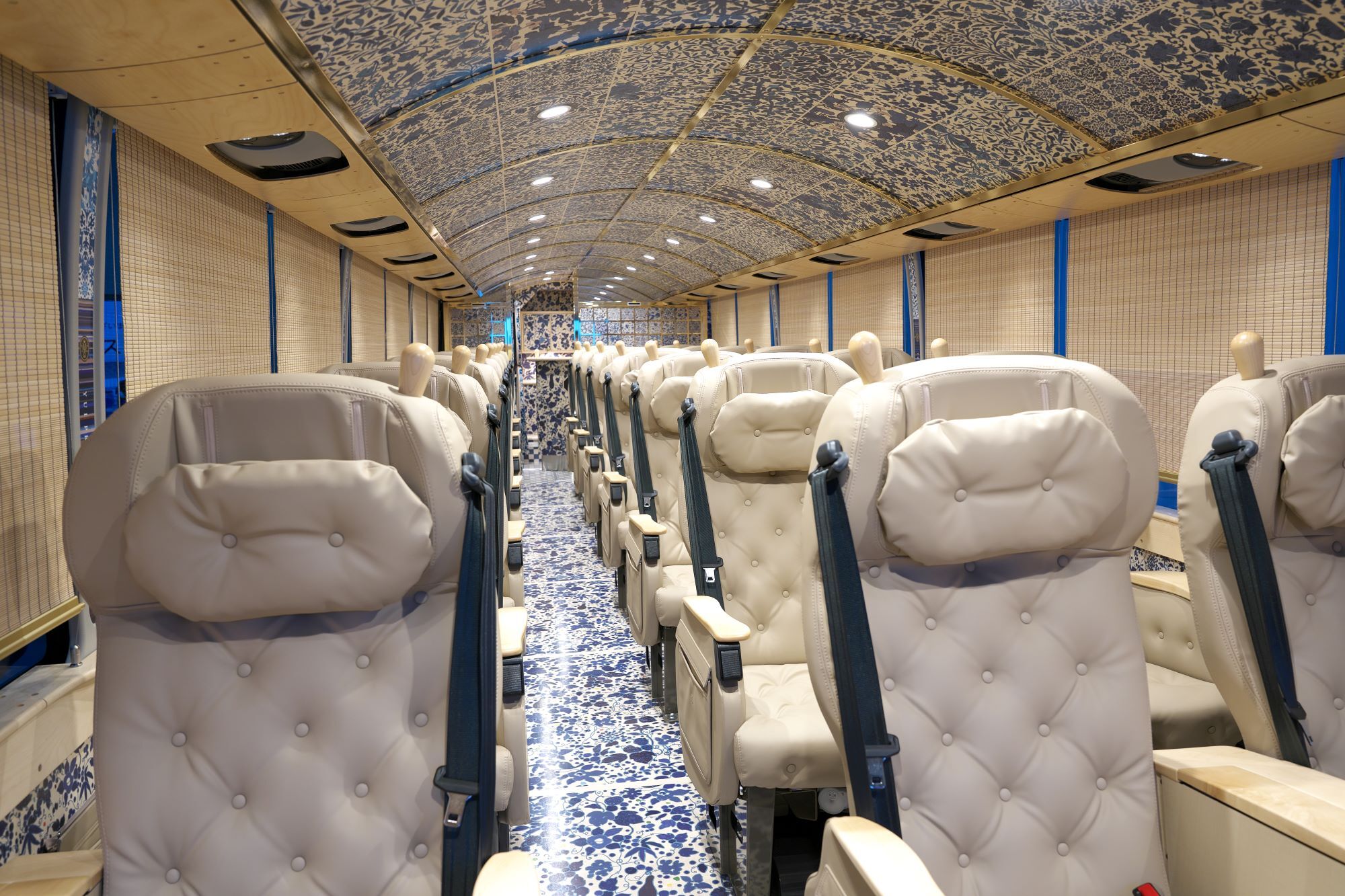 YUI PRIMA OLIVIA神姫バス2