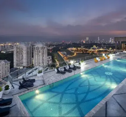 dhs-rooftop-pool.webp-S360-desktop