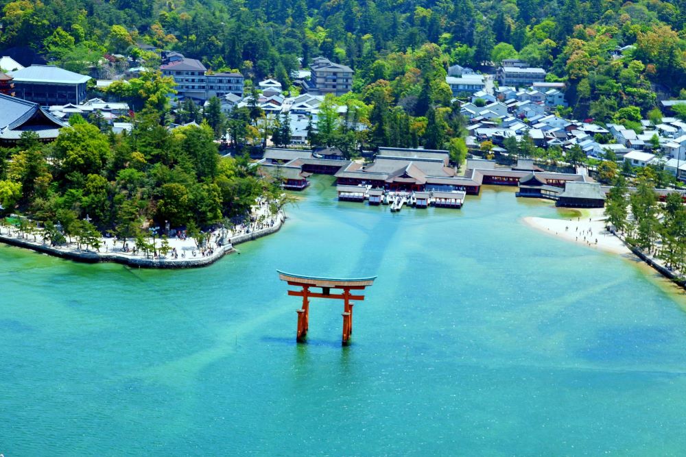 長野県内発】JR利用 日本三景『安芸の宮島』に泊まる！・山陰の小京都